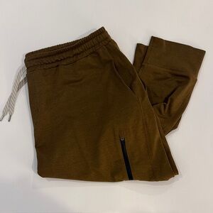 Vuori Olive Brown Performance Joggers